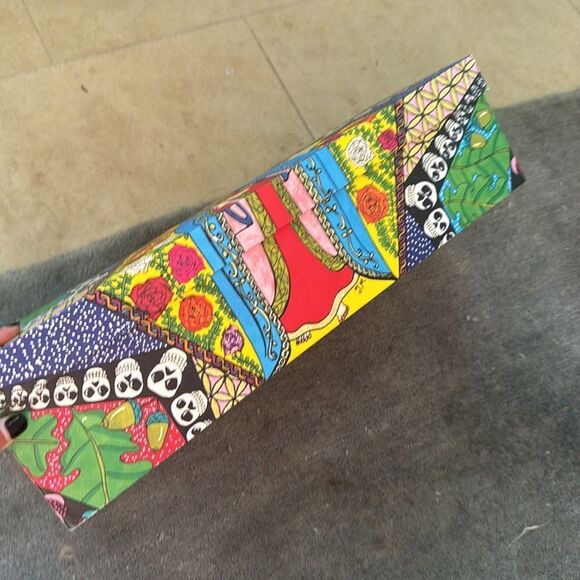 Colorful Art Print Box - Picture 2 of 4